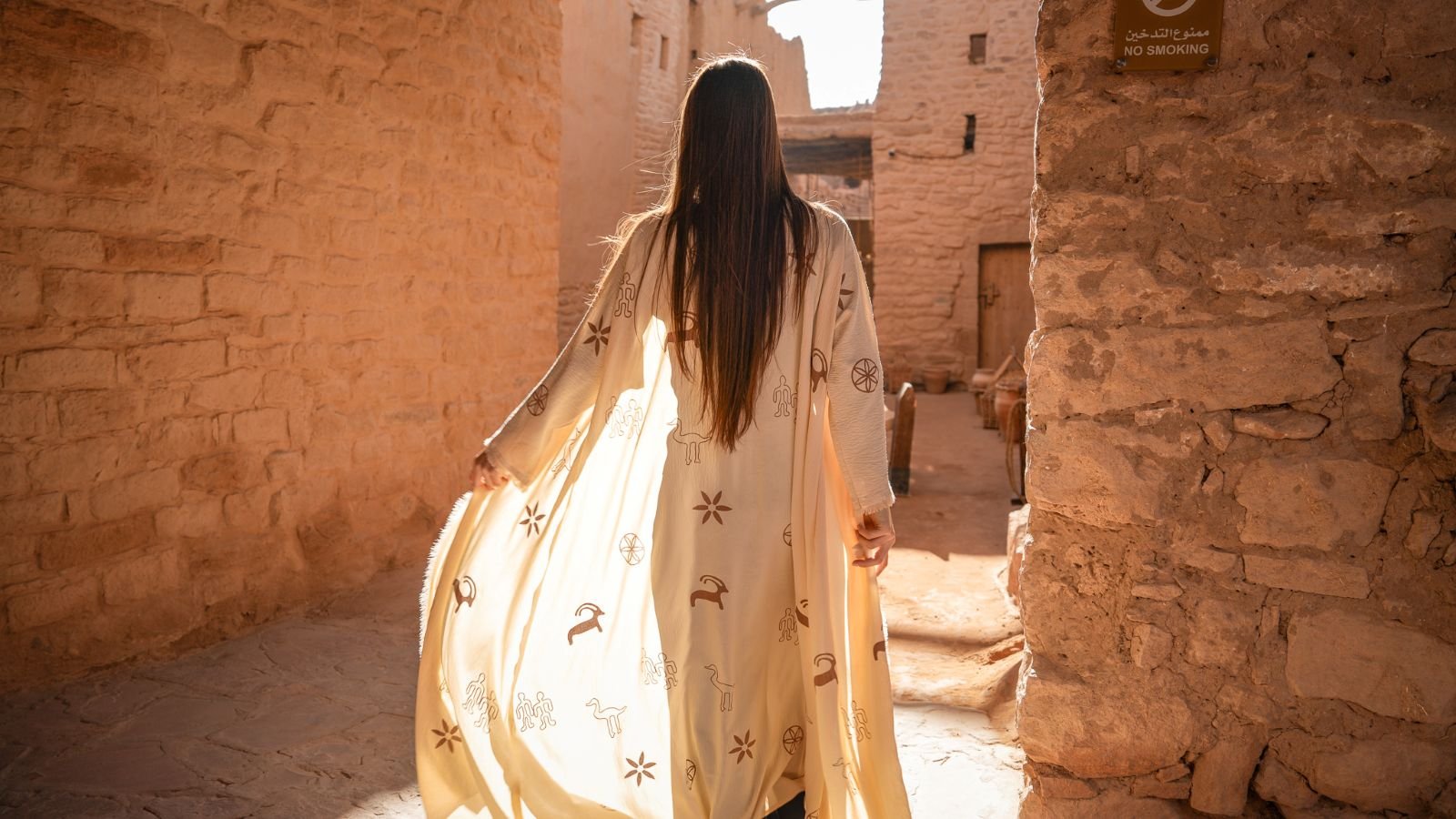 A Letter from AlUla, Written in Thread