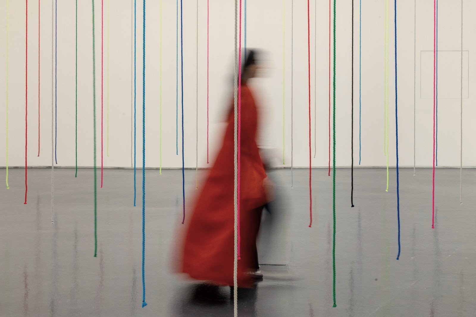 Human in the Loop – a new sound-and-string exhibition opens in Abu Dhabi